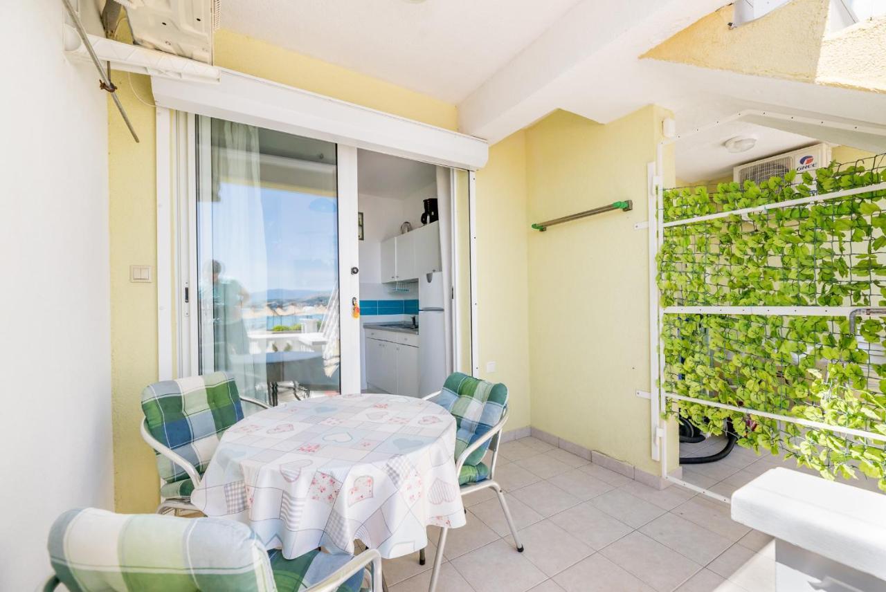 Beach Holiday Baska Exterior photo