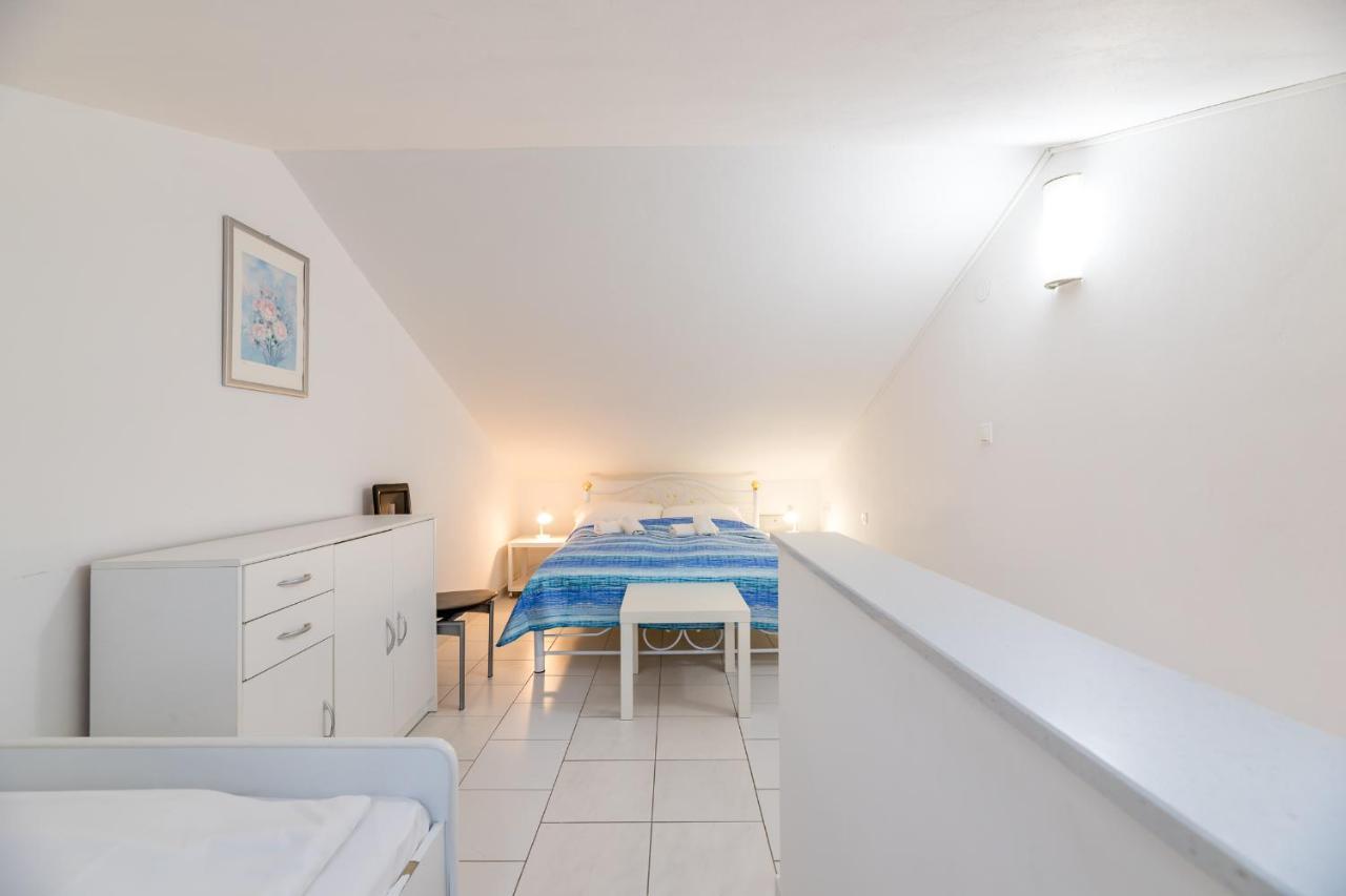 Beach Holiday Baska Exterior photo