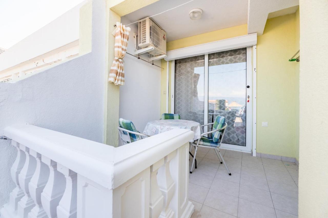 Beach Holiday Baska Exterior photo